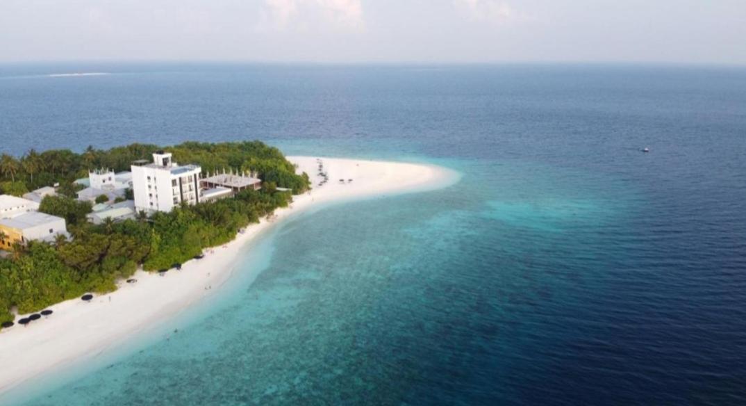 Ukulhas Villa Oceanview Hotel & Spa Exterior foto